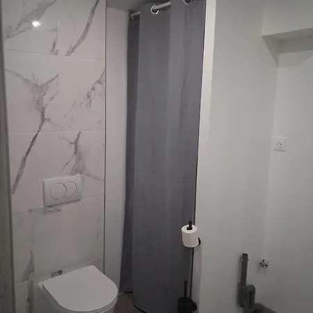 Au Petit Dormant Apartment