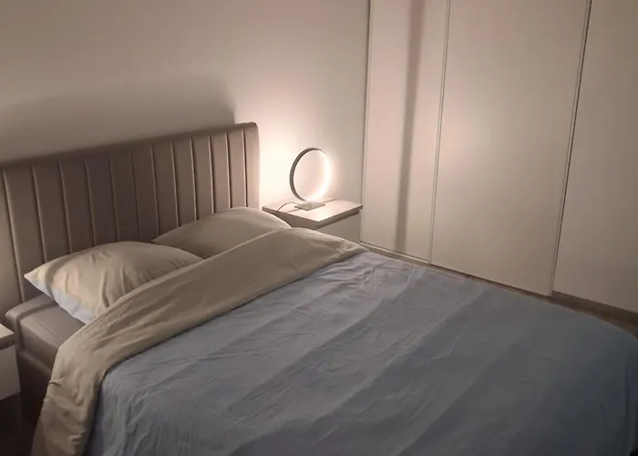 Au Petit Dormant Apartment